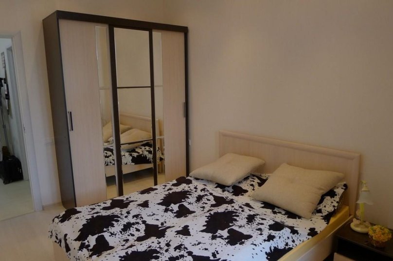 2-комн. квартира, 60 кв.м. на 5 человек, Чехова, 7, Сургут - Фотография 4