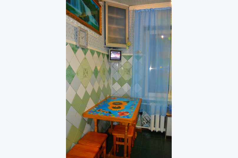 2-комн. квартира, 47 кв.м. на 4 человека, улица Сурикова, 6, Алупка - Фотография 3