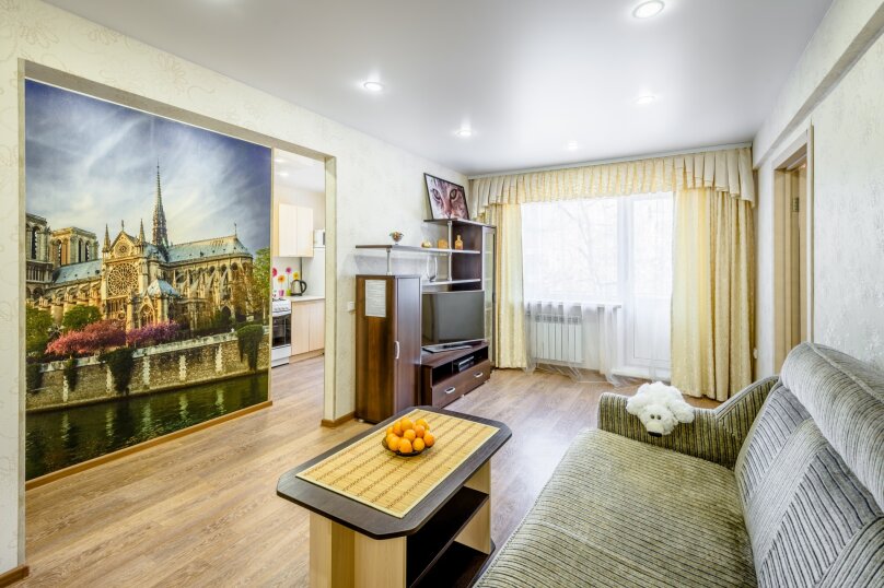 2-комн. квартира, 57 кв.м. на 4 человека, Байкальская улица, 192, Иркутск - Фотография 1