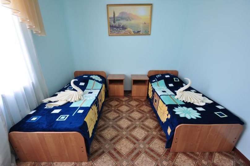 2х комнатный семейный, Пролетарская улица, 32, Анапа - Фотография 2