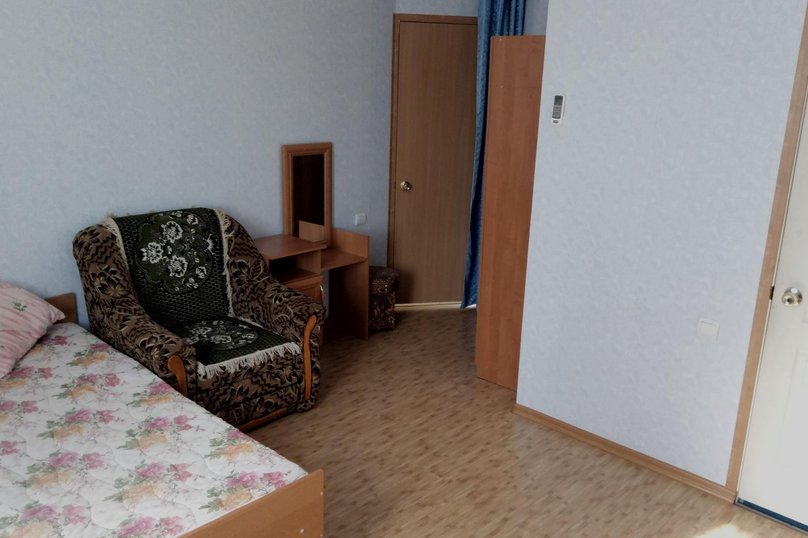3-х местный с 1 доп. местами, улица Озен Бою, 9, Морское - Фотография 2