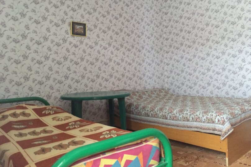 Трехместный номер эконом, Радужная улица, 6, Кабардинка - Фотография 2