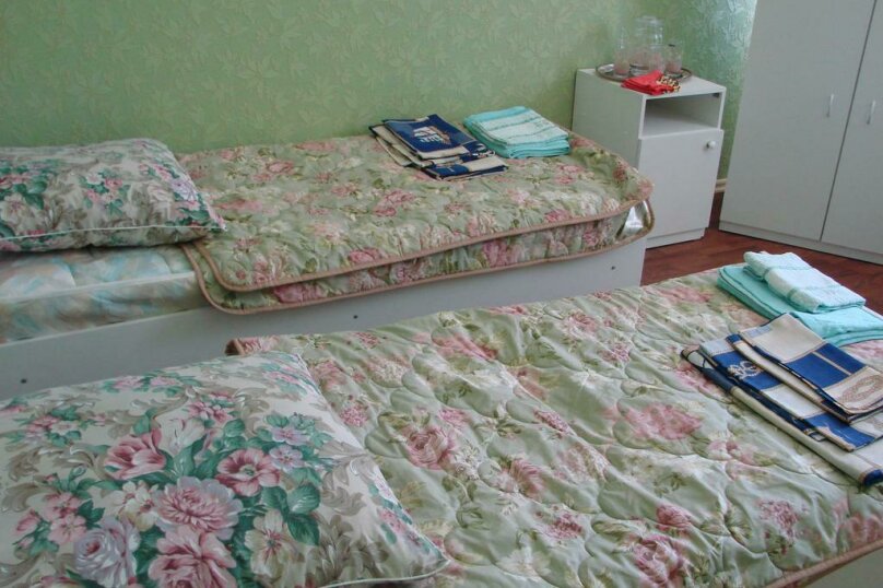 2-х местный номер, улица Героев 4 Марта, 30, Сухум - Фотография 1