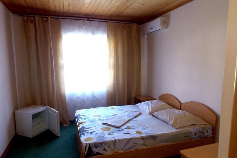 4 местный номер стандарт, микрорайон Мечта, 12, село Пляхо , Новомихайловский - Фотография 1