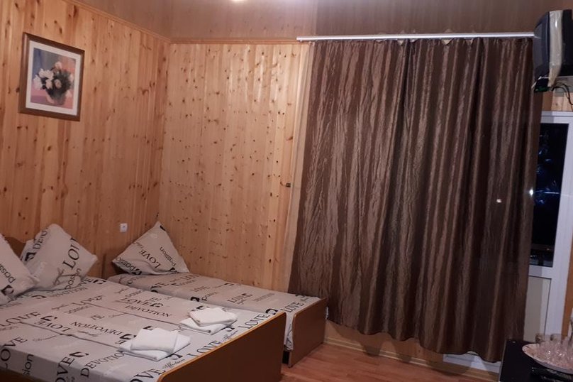 3-х местный номер в домике, Топчян, 6, Новый Афон - Фотография 1