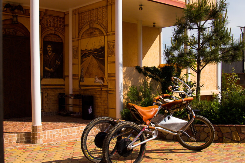 Рок-Арт-Отель "Hotel California", ул. Донецкая, 335 на 15 комнат - Фотография 22