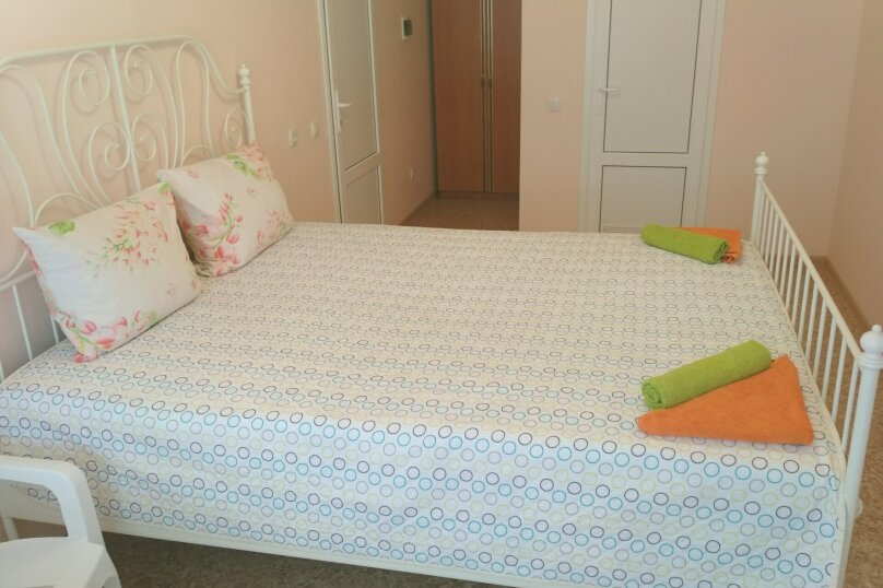 Люкс двухместный с двухспальной кроватью, улица Антонова, 10, Коктебель - Фотография 1