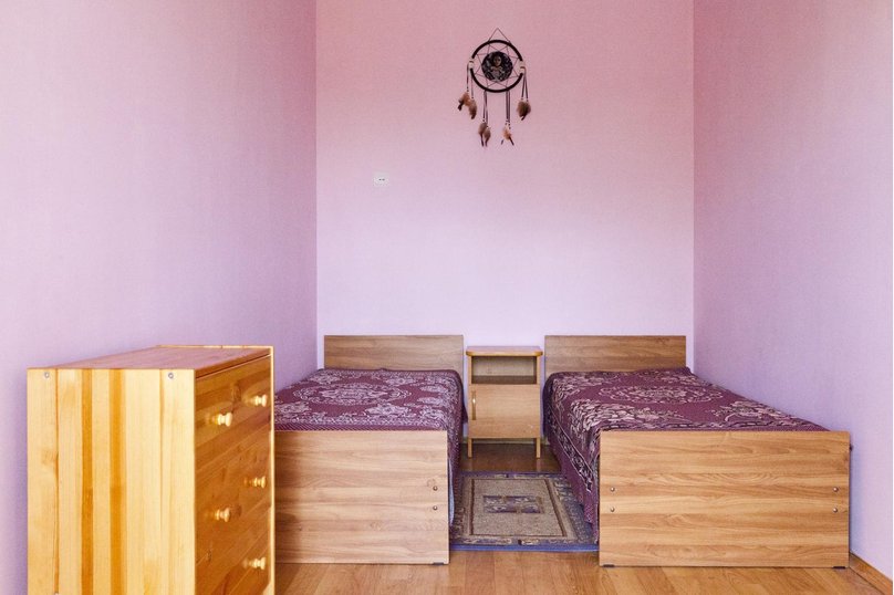Семейный, Крымская улица, 6, Голубицкая - Фотография 1