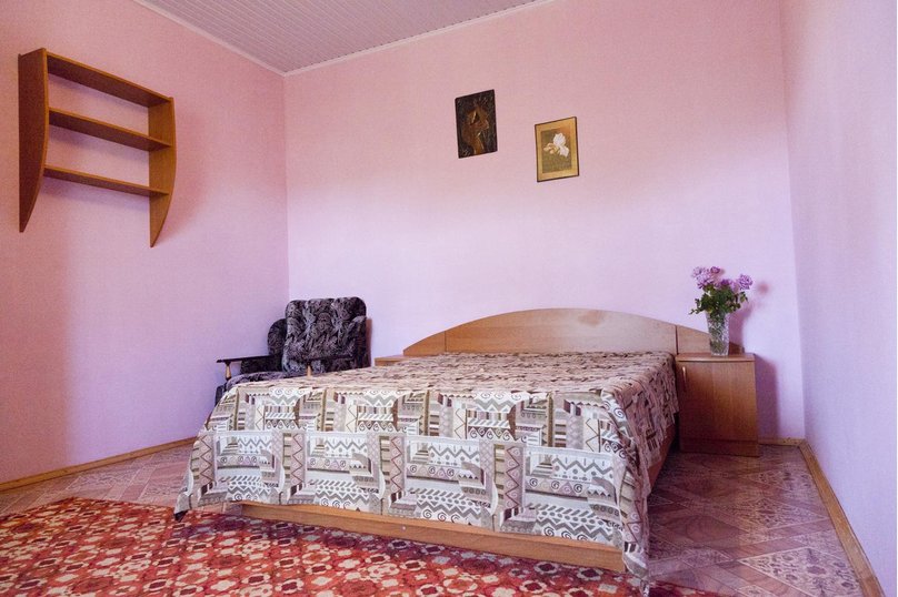 Семейный, Крымская улица, 6, Голубицкая - Фотография 3