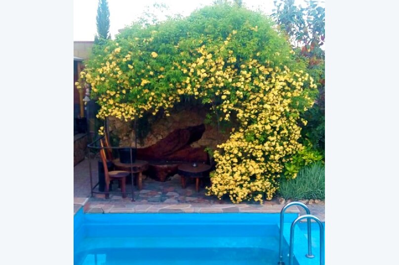 Рок-Арт-Отель "Hotel California", ул. Донецкая, 335 на 15 комнат - Фотография 82