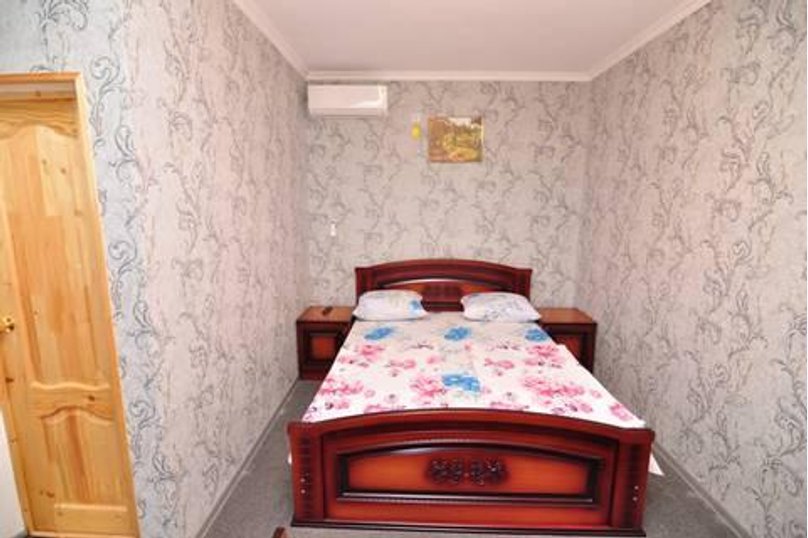 2х местный , поселок Алахадзы, улица Шаумяна, 30Б, Пицунда - Фотография 3