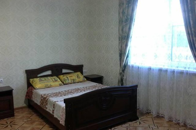 3х местный ДЕЛЮКС, Платановая аллея, 28, Джубга - Фотография 3