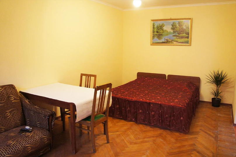 1-комн. квартира, 36 кв.м. на 4 человека, улица Абазгаа, 47/2, Гагра - Фотография 1