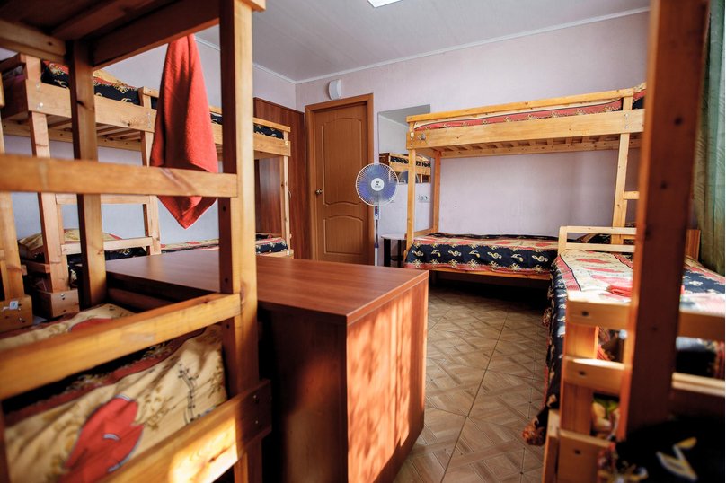 10-местный женский (11), улица Звездова, 117, Омск - Фотография 1