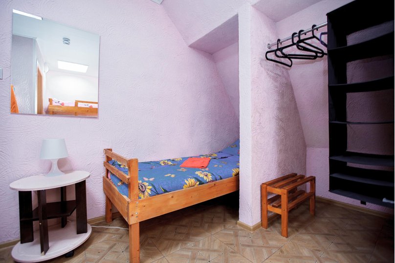 31 (мужской) 5-ти местный, улица Звездова, 117, Омск - Фотография 1