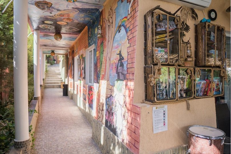 Рок-Арт-Отель "Hotel California", ул. Донецкая, 335 на 15 комнат - Фотография 94