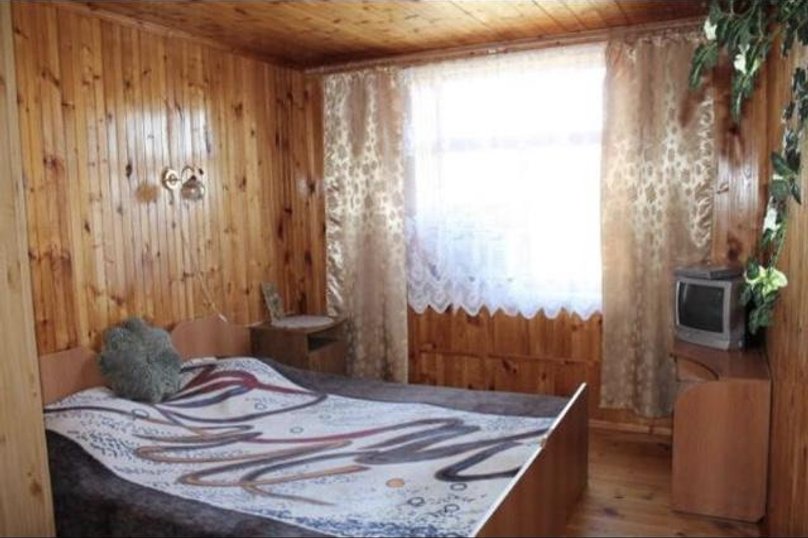 Четырёхместный номер 2а, Советская улица, 7А, Ильич - Фотография 1