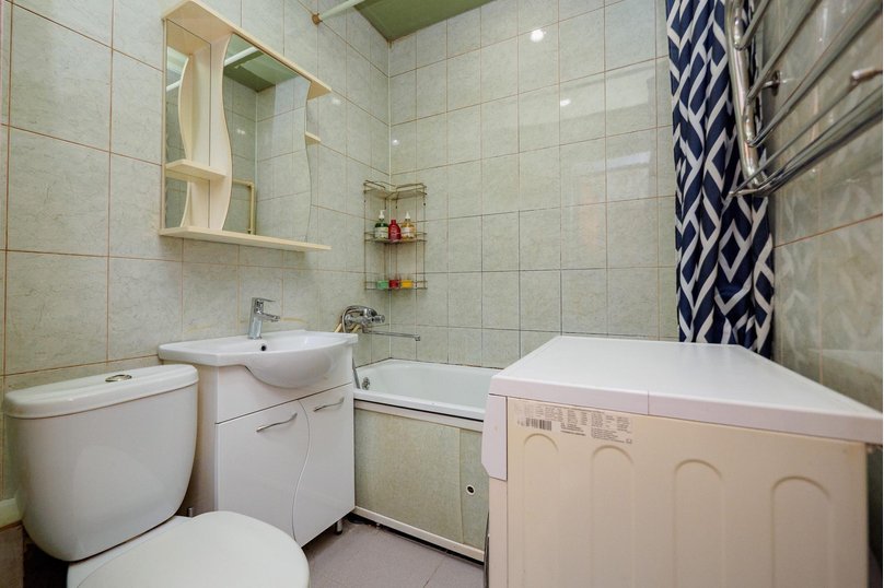 2-комн. квартира, 44 кв.м. на 4 человека, улица Короленко, 73, метро Яшьлек, Казань - Фотография 2